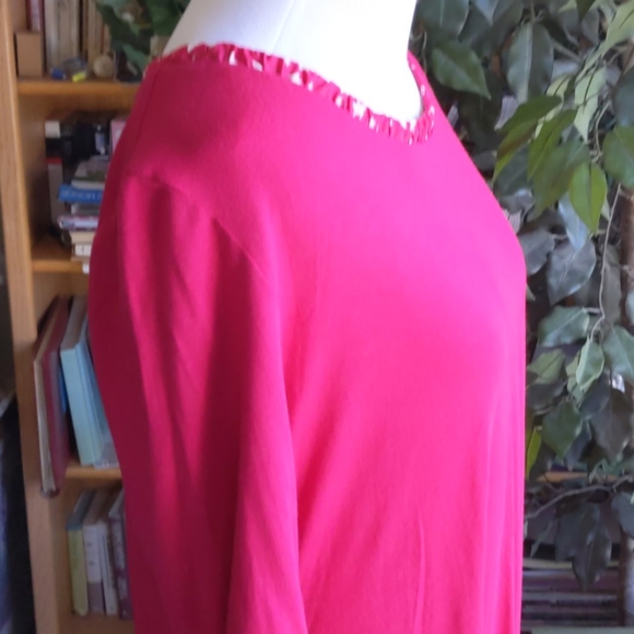 Star printed Ruched neckline - Picture 6 of 6